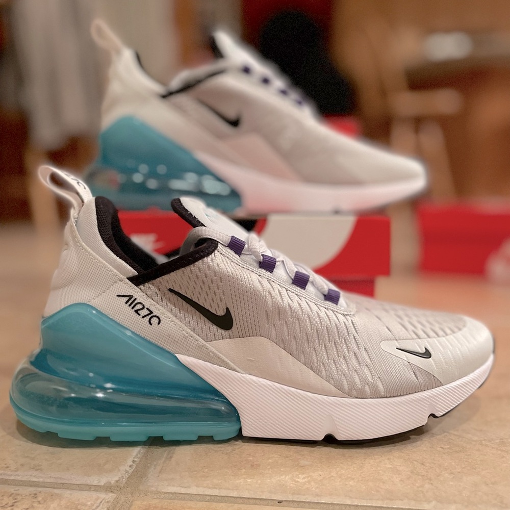 Nike Air 270